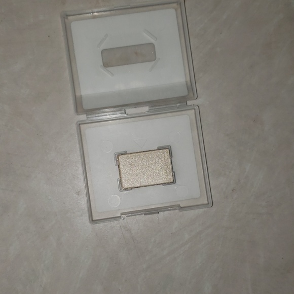 Mary Kay mineral eye color - Picture 4 of 7